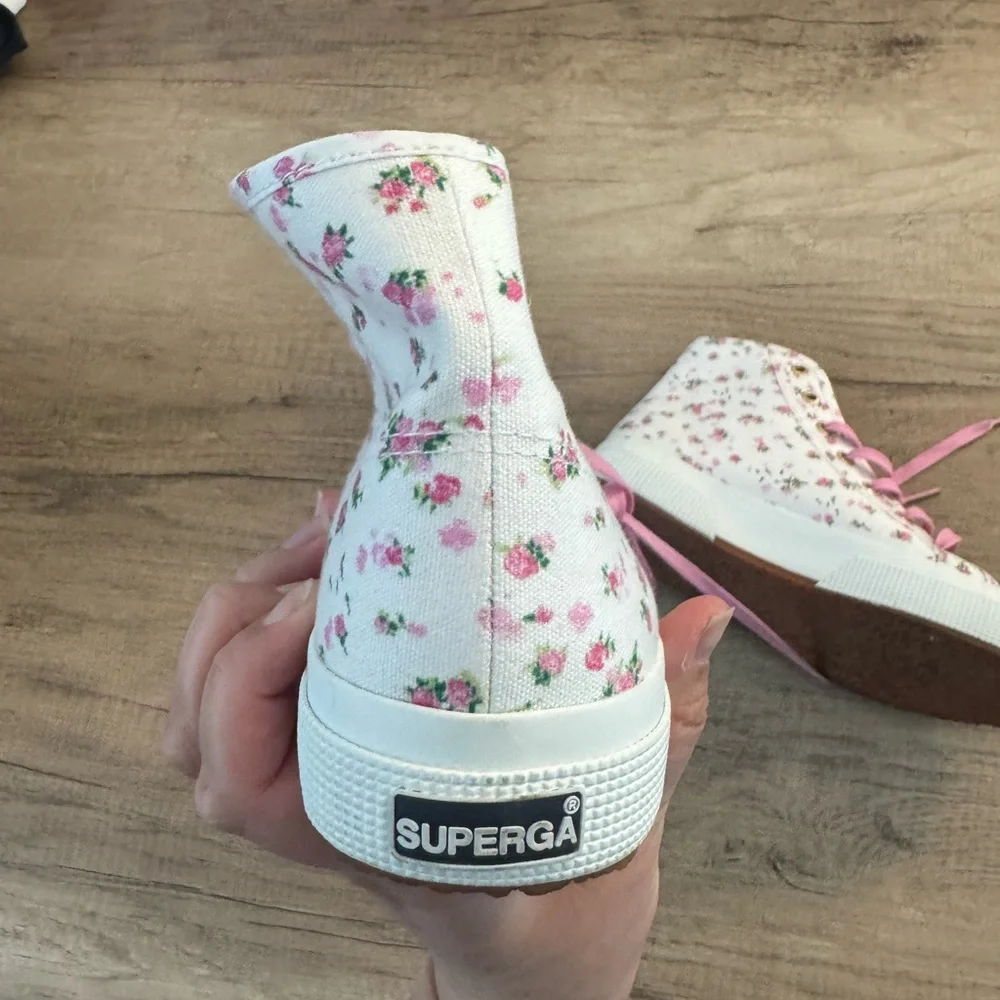 Superga Floral Patterned Sneakers - Picture 4 of 5